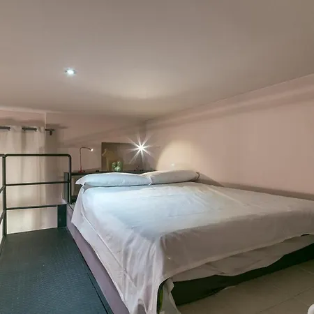 Διαμέρισμα Sammartini 33 - Spacious *