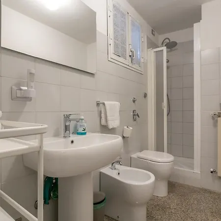 Sammartini 33 - Spacious Apartament *